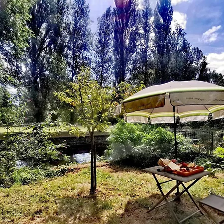 Holiday home Maisonnette Cosy A Brantome. Jardinet Sur Riviere *